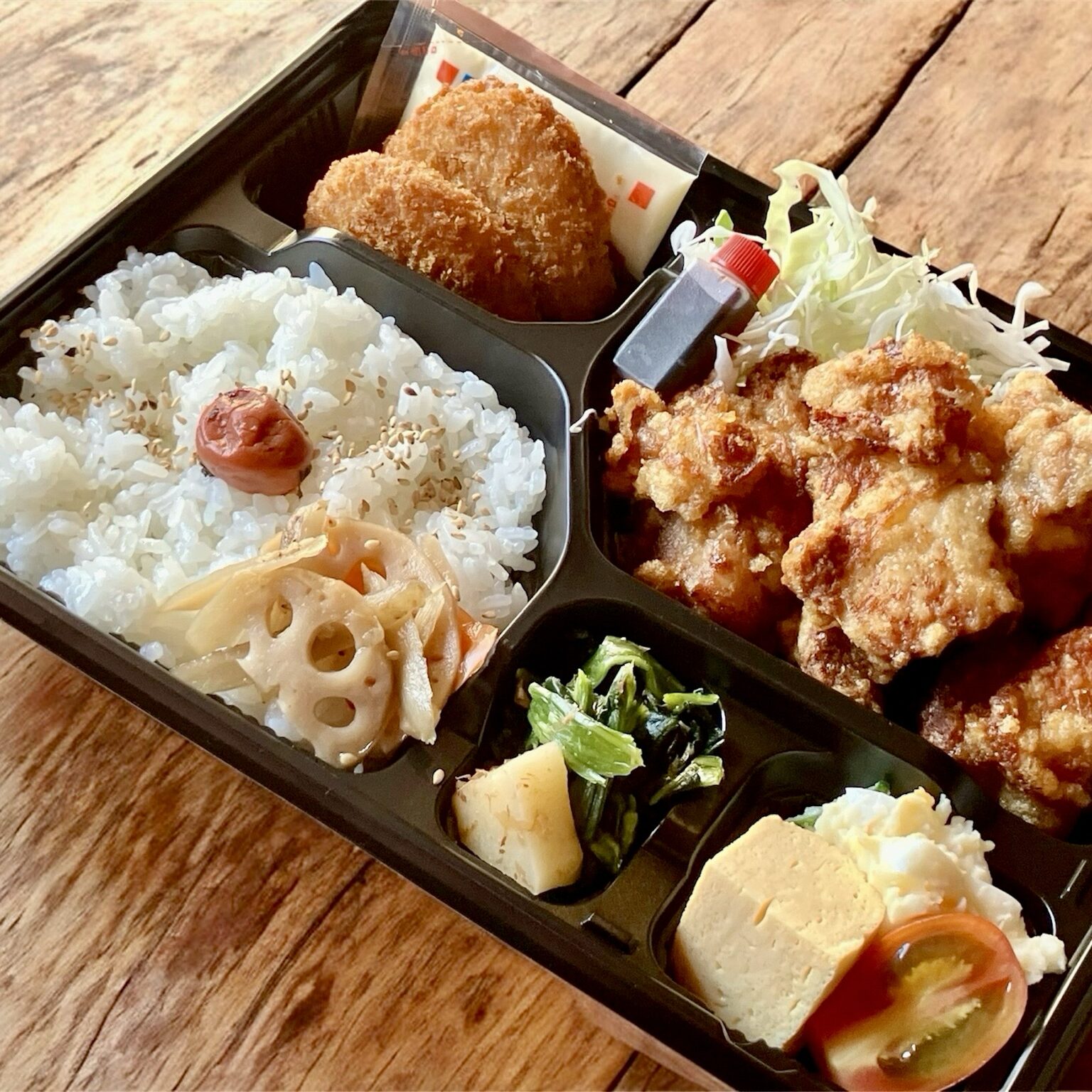 スポーツ大会や部活で配りやすく食べやすいお弁当の一例